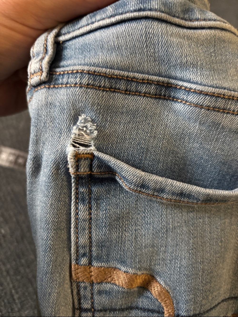 American Eagle Outfitters Light Blue Skinny Jeans | Size 6 - Picture 12 of 13